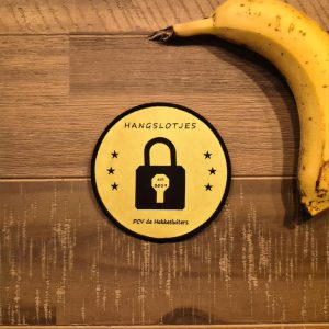 op-naai embleem "Hangslotjes", 10x10cm